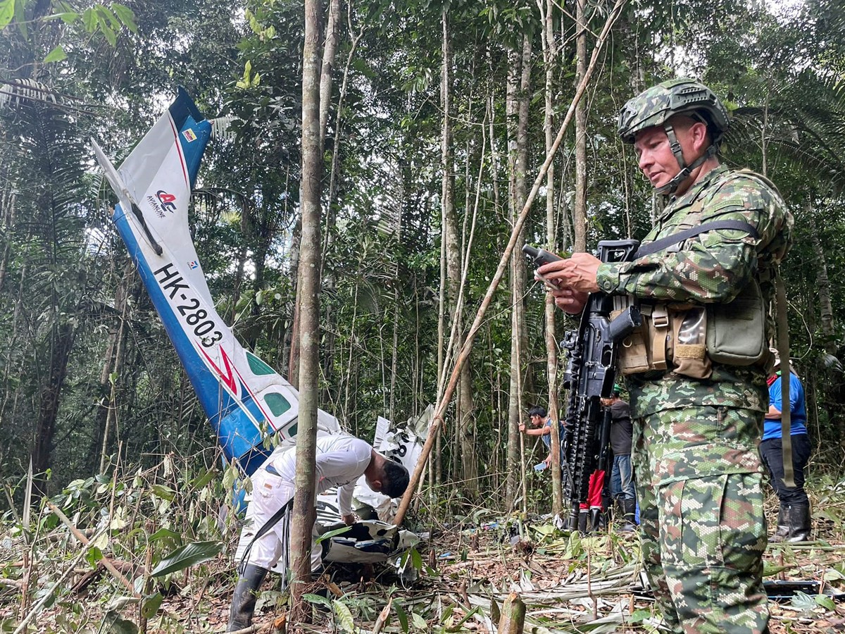Plane_Crash_1.jpg 2