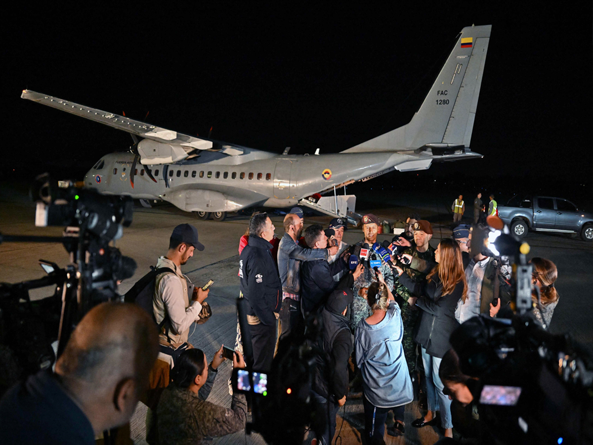 Plane_Crash_11.jpg 12
