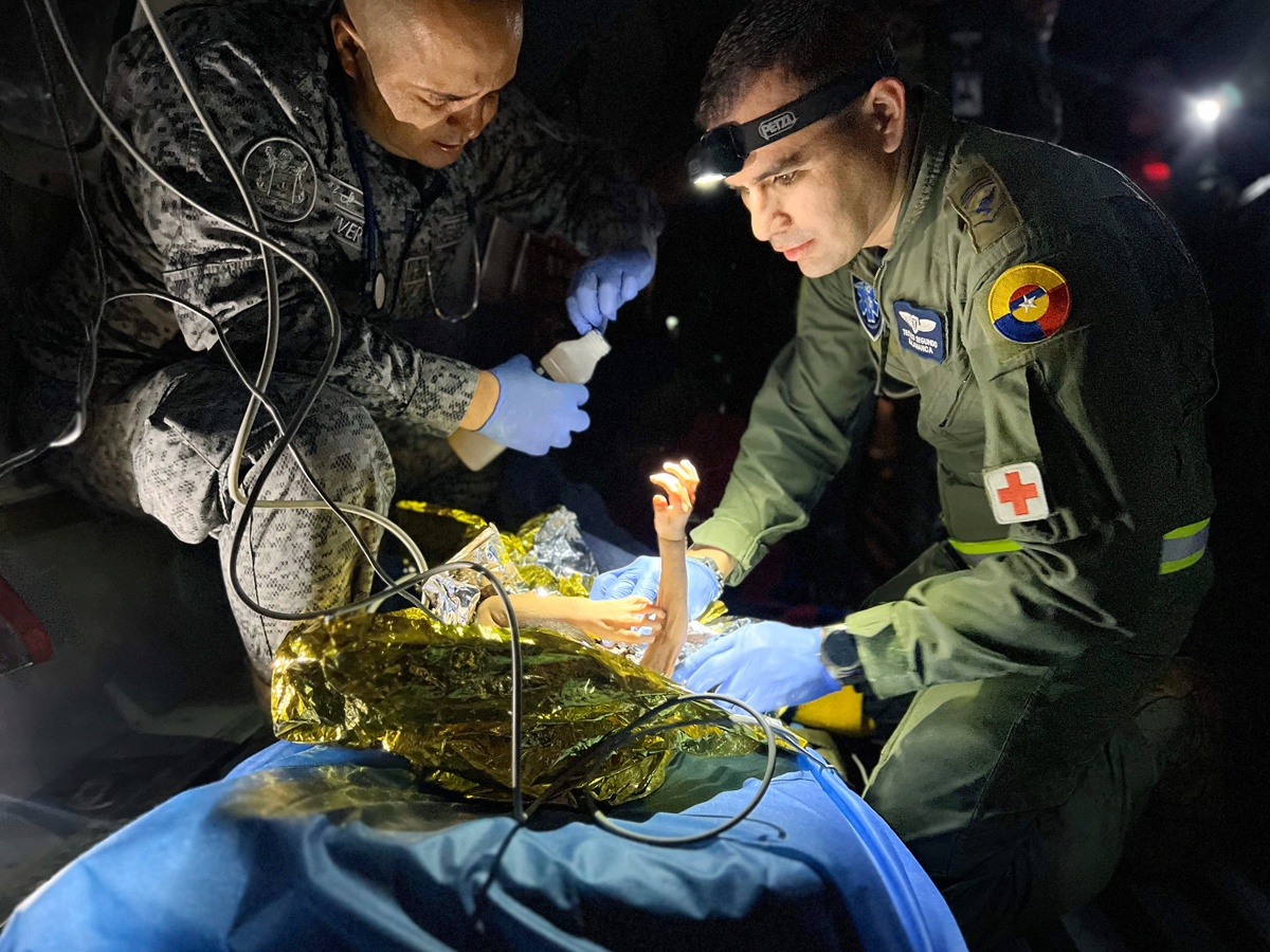 Plane_Crash_32.jpg 33