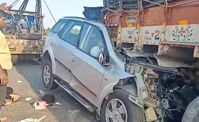 Road-Accident-In-Ananthapalli-East-Godavari.jpg