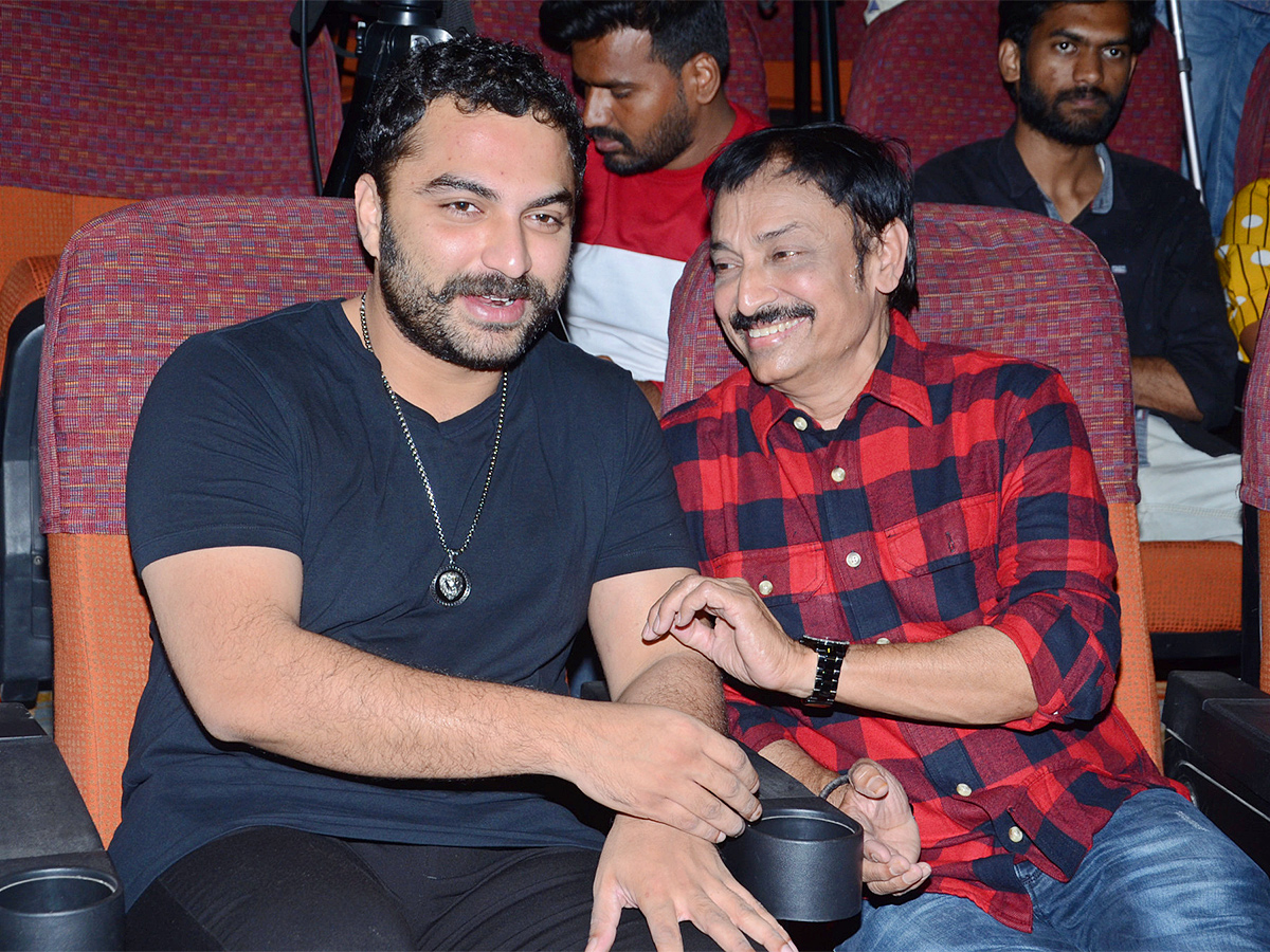Shiva-Kandukuri-Manu_20Charitra-Movie-Trailer-Pics-9.jpg 8