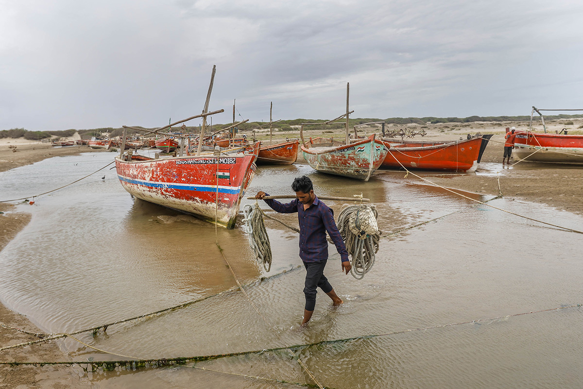 cyclone-biparjoy-update-pics-24.jpg 24