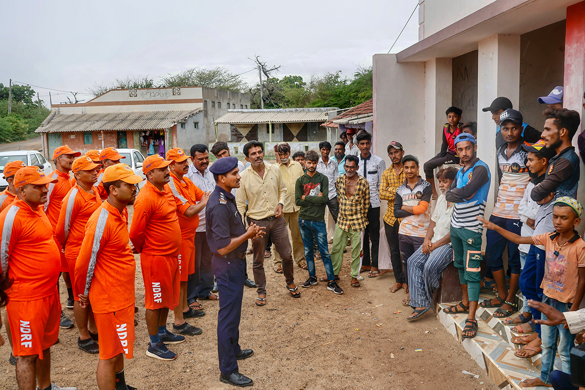 cyclone-biparjoy-update-pics-25.jpg 25