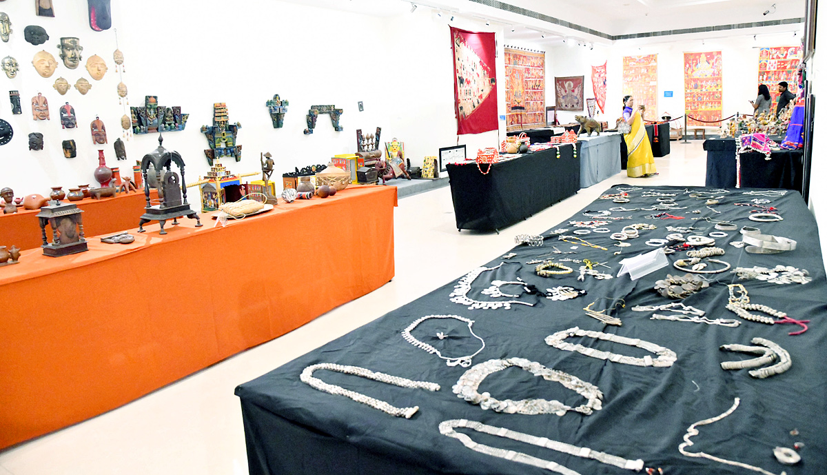 salar-_20jung-museum-_20exhibition-12.jpg 12