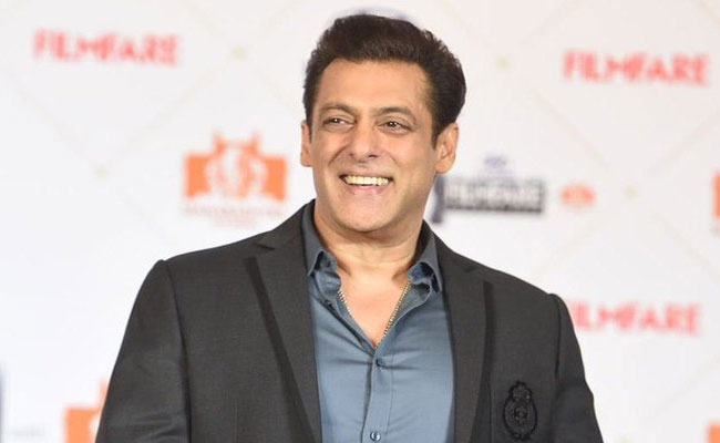 salman-lkhan_vb_86_0.jpeg 4