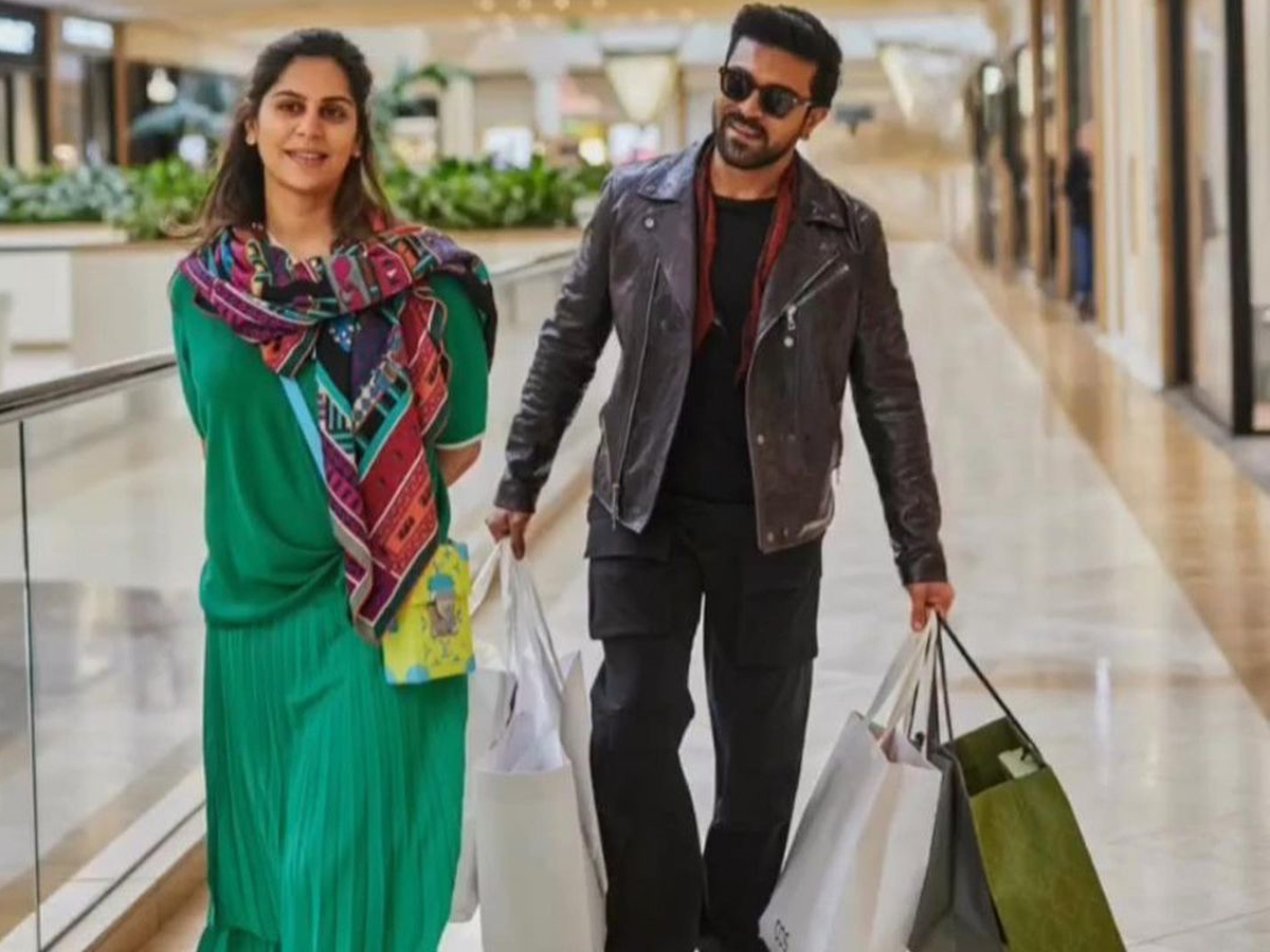 ramcharan-upasana-wedding-anniversary-15.jpg 13