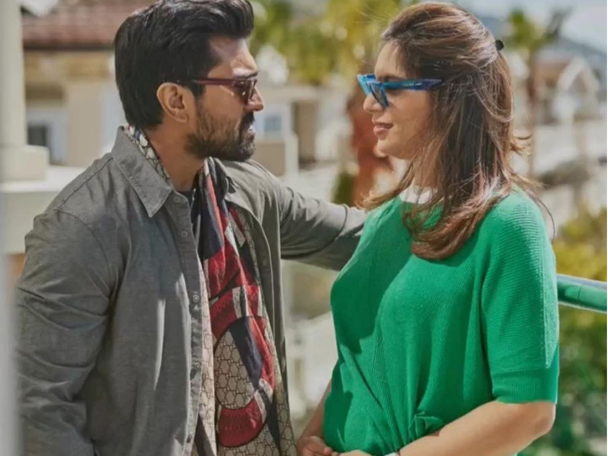 ramcharan-upasana-wedding-anniversary-16.jpg 14