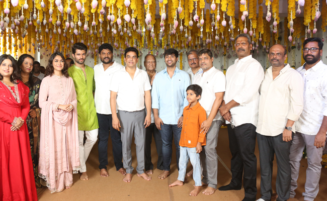 vijay-devarakonda-mrunal-thakur-06.jpg 6
