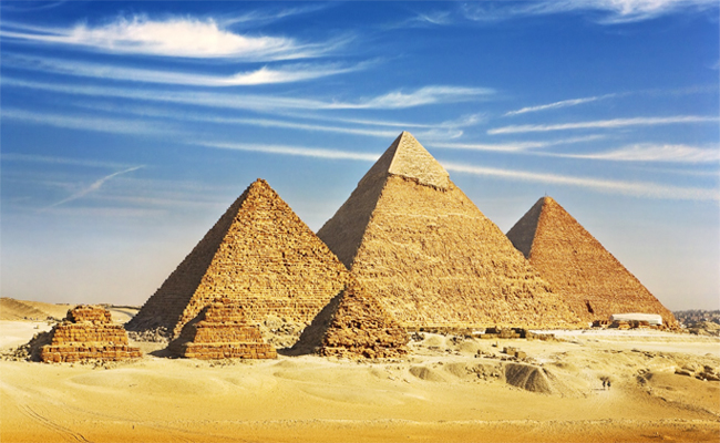 3._20The_20Great_20Pyramid_20of_20Giza_2C_20Egypt.jpg 4