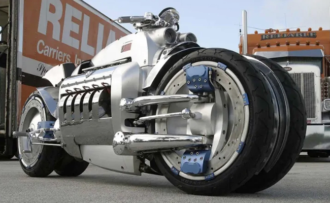 6._20Dodge_20Tomahawk_20V10_20Superbike_20_E2_80_93_20_24550_2C000.jpg 6