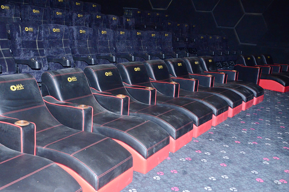 Allu-Arjun-AAA-Cinemas-Exclusive-Visuals-Pics-2.jpg 2