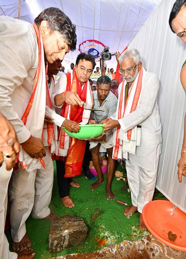 KTR_20Laying_20Foundation_20Stone_20for_20Re_20Construction_20of_20Sri_20Venugopala_20Swami_20Temple-17.jpg 16