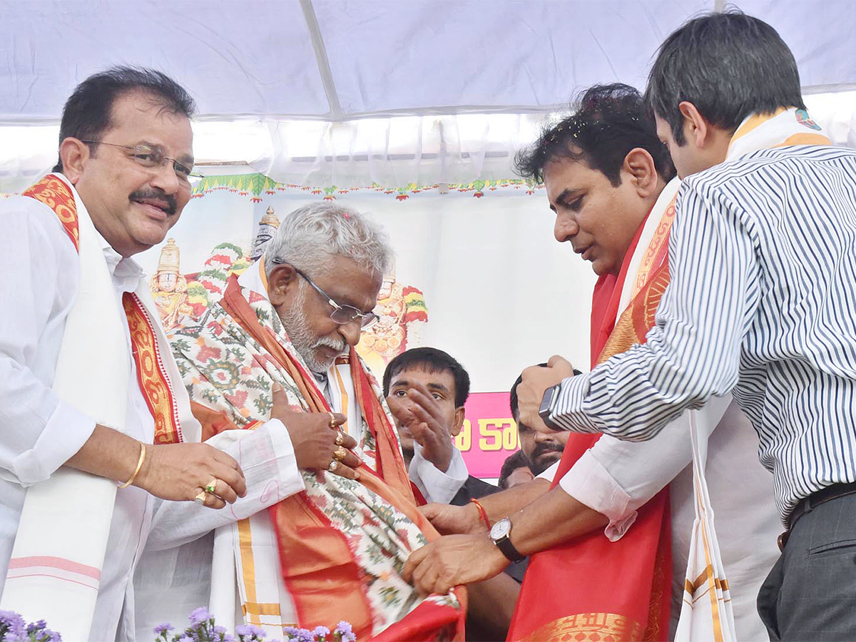 KTR_20Laying_20Foundation_20Stone_20for_20Re_20Construction_20of_20Sri_20Venugopala_20Swami_20Temple-25.jpg 24
