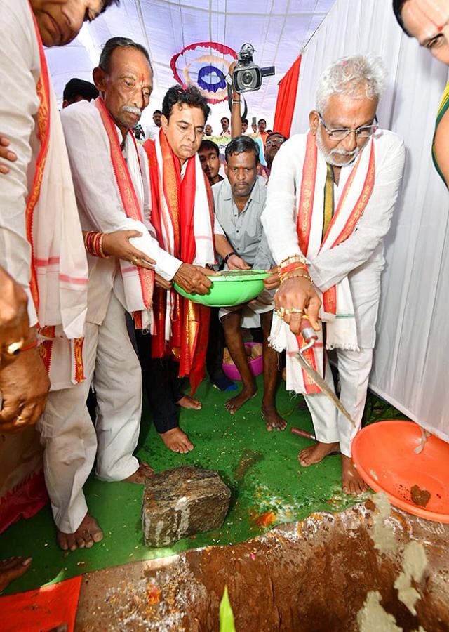 KTR_20Laying_20Foundation_20Stone_20for_20Re_20Construction_20of_20Sri_20Venugopala_20Swami_20Temple-28.jpg 27