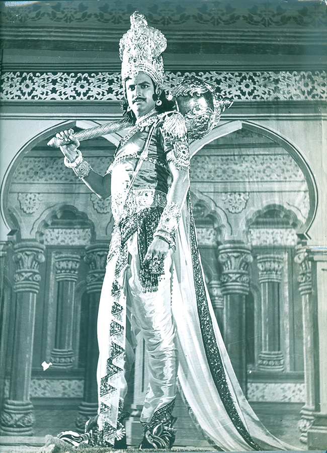 tollywood-actor-manchu-mohan-babu-rare-and-unseen-pictures-37.jpg 35