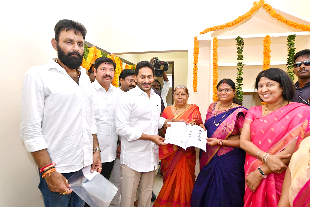 AP-CM-YS-Jagan-Gudivada-Visit-For-TIDCO-Houses-Distribution_2C_20Photos_20Inside-2.jpg 2