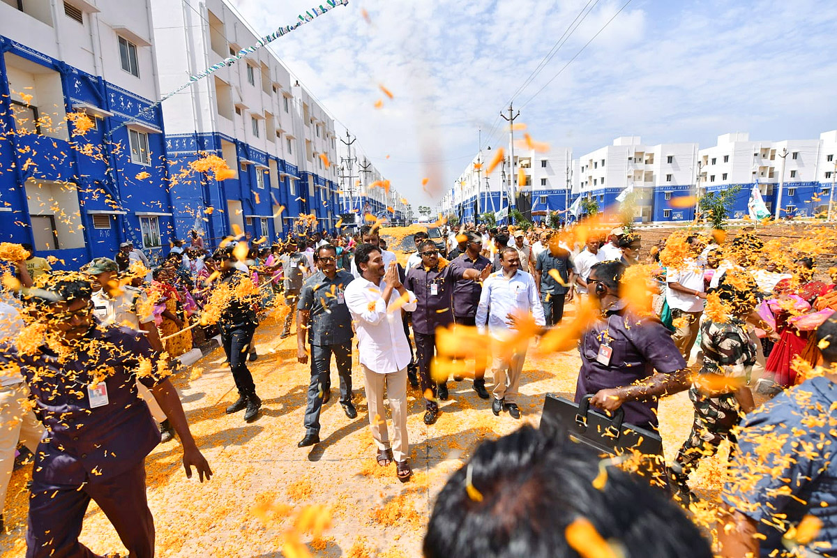 AP-CM-YS-Jagan-Gudivada-Visit-For-TIDCO-Houses-Distribution_2C_20Photos_20Inside-6.jpg 6