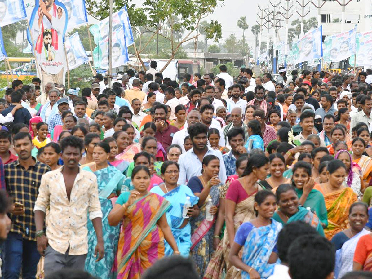 CM_20YS_20Jagan_20Gudivada_20Tour_20Photos_14.jpg 14
