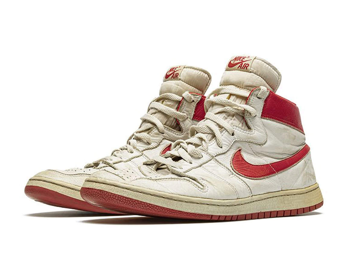 micheals_20jordan_27s_20game_20worn_20nike_20airship.jpg 4