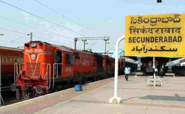 28-Trains-Cancel.jpg