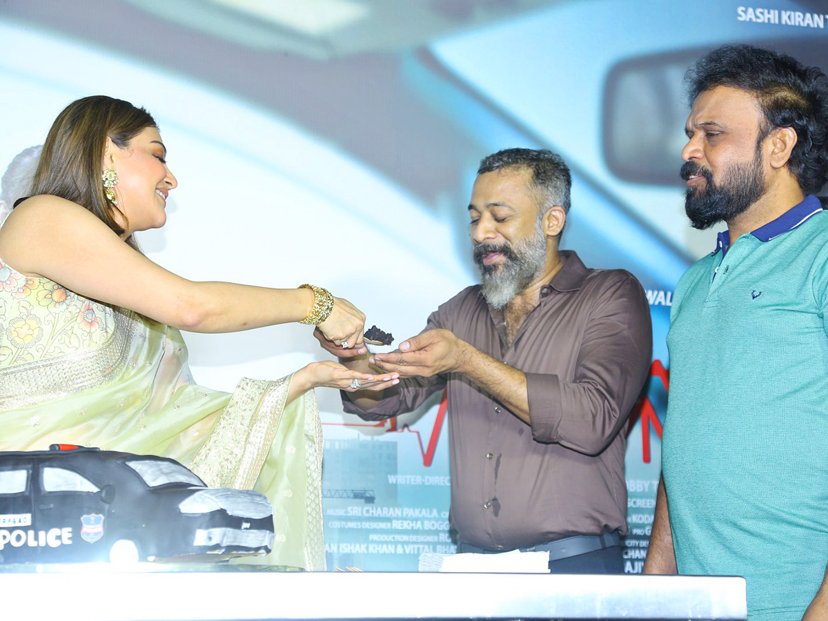 Kajal-Aggarwal-at-Satyabhama-First-Look-Launch-Pics-19.jpg 19