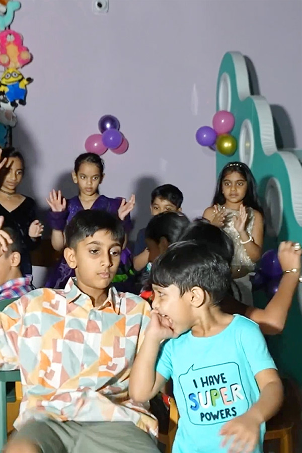 Lakshmi_20Manchu_20Daughter_20Birthday_20celebration_20Photos_7.jpg 9