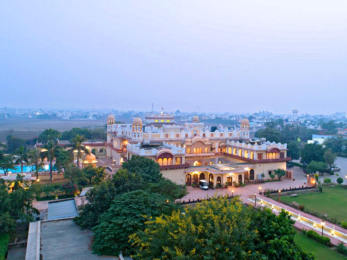 lakshmi-vilas-palace-11.jpg 12