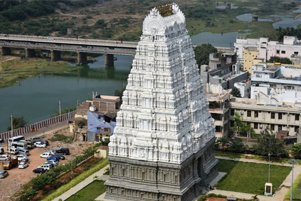 10._20Srikalahasti_20Temple.jpg 11
