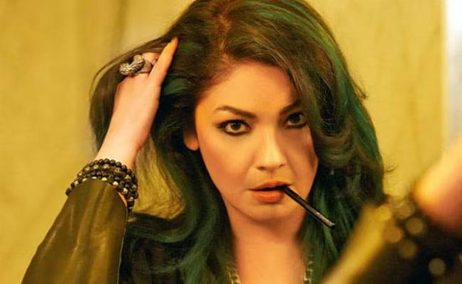 POOJA-BHATT.jpg
