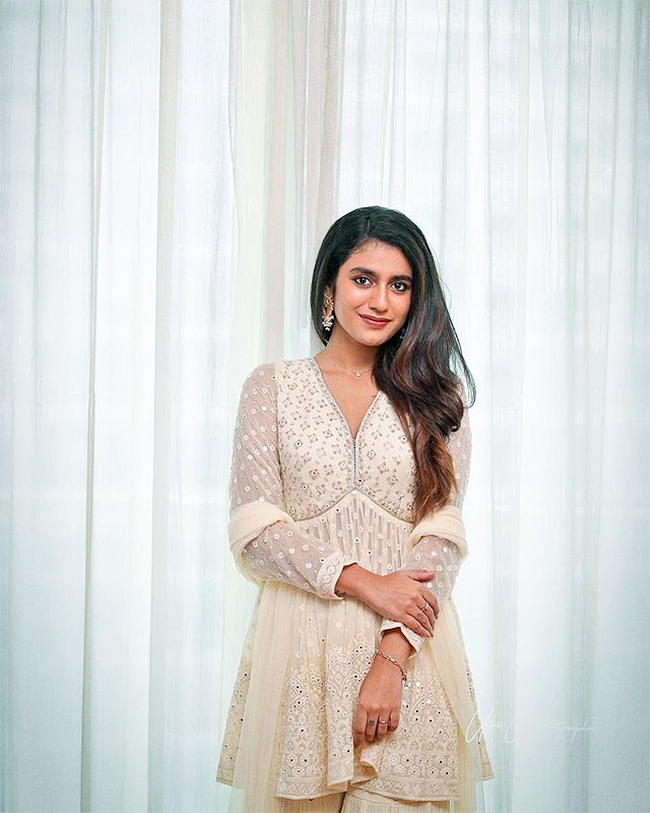 Priya-Prakash-Varrier-Latest-_20Photo-Gallery-110.jpg 10