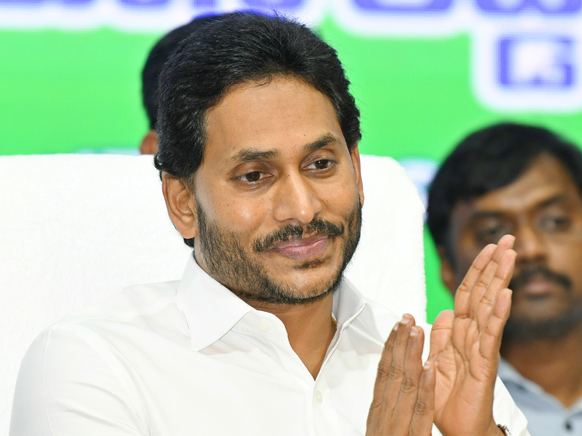 CM_20YS_20Jagan_20at_20Jagananna_20Animutyalu_20Program_20in_20Vijayawada_20Photos_6.jpg 6