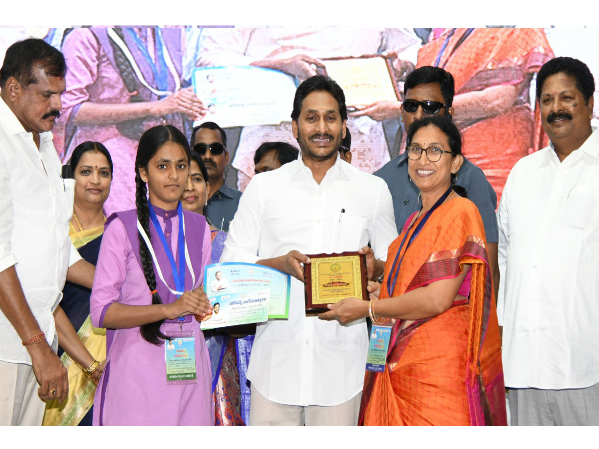 KOSUVARIPALLI_20REDDYRANI_2C_20ANNAMAYYA_20DISTRICT.jpg 21