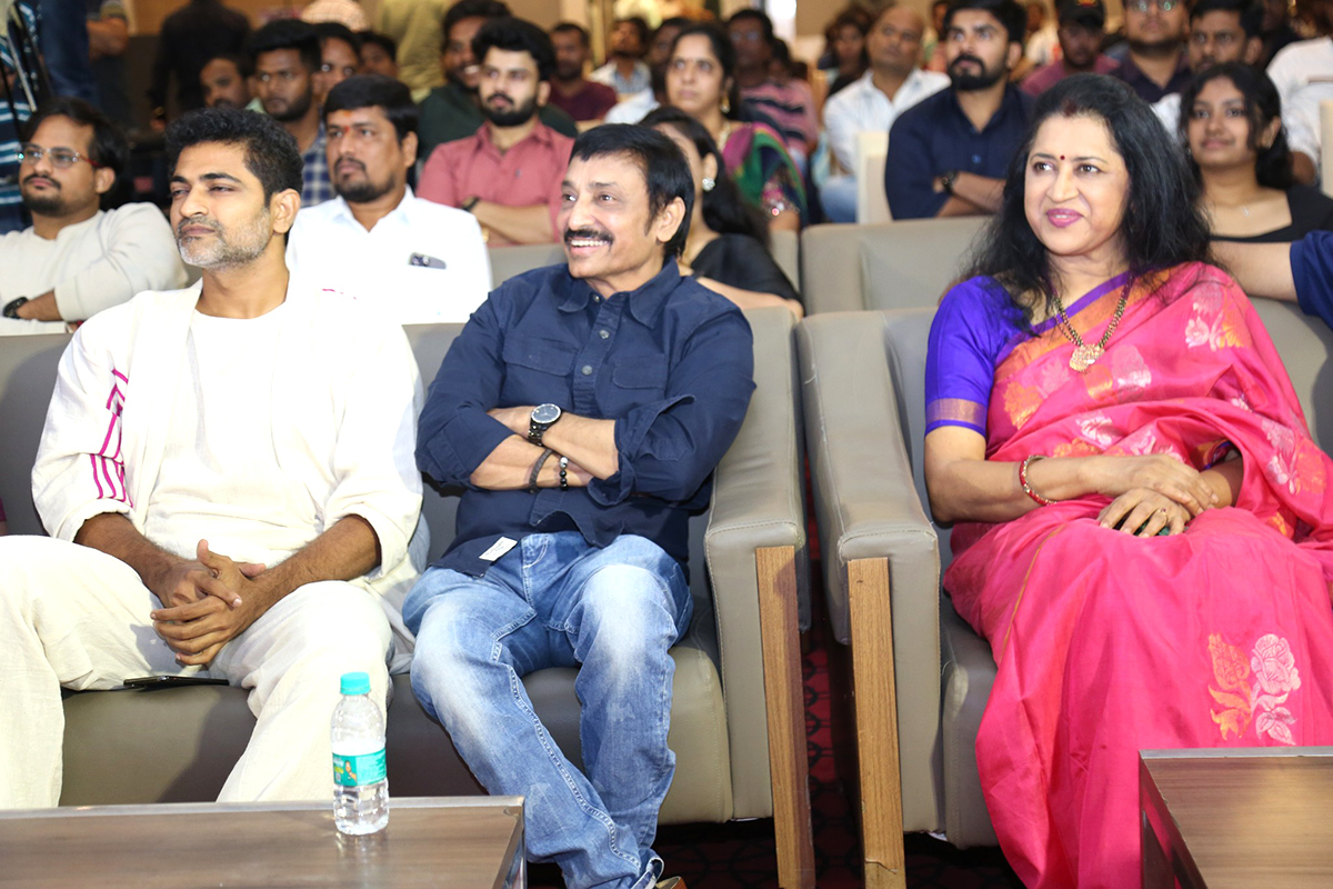 Manu-Charitra-pre-release-event-in-Hyderabad-4.jpg 4