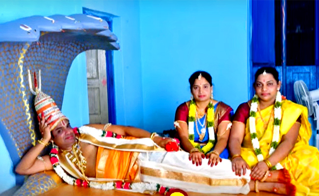 Palamuru_20Fake_20vishnumurthy_20Baba.jpg