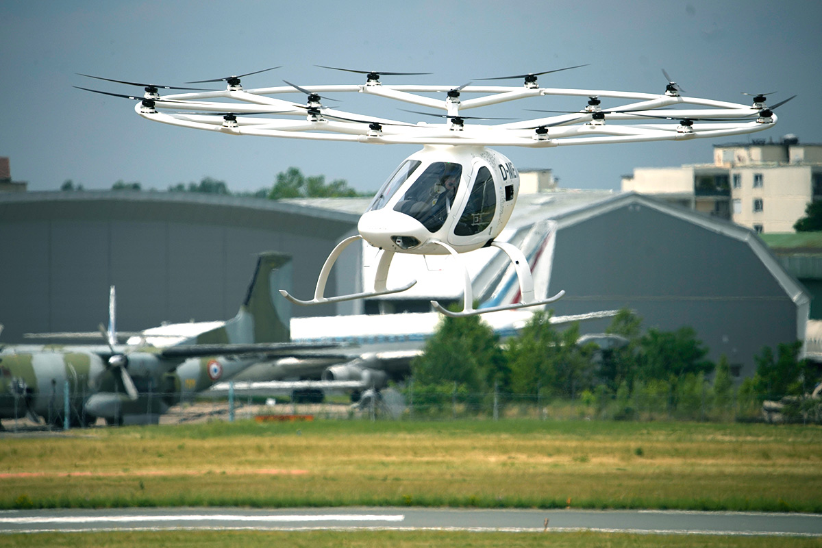 Photo-gallery-of-world-largest-paris-air-show-47.jpg 46
