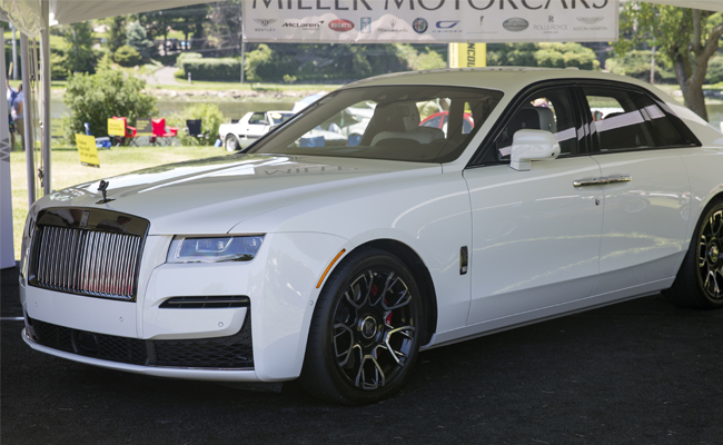 Rolls-Royce_20Ghost_2010.jpg 27