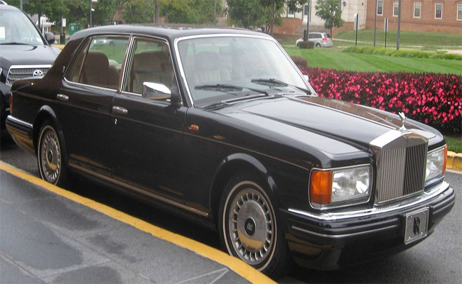 Rolls-Royce_20Silver_20Spirit_1980_E2_80_932000.jpg 23