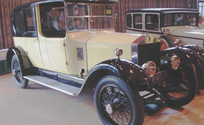 Rolls-Royce_20Twenty_1922_E2_80_9329.jpg 8