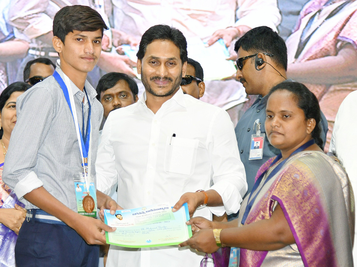 SHAIK_20MAHMAD_20BASHA_2C_20SPSR_20NELLORE_20DISTRICT.jpg 35