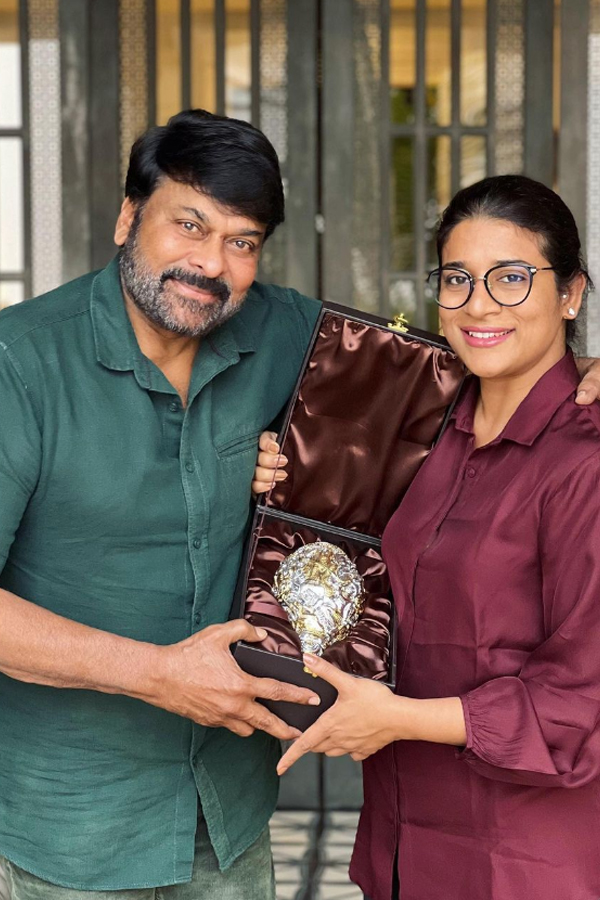 chiranjeevi-sushmitha.jpg 17