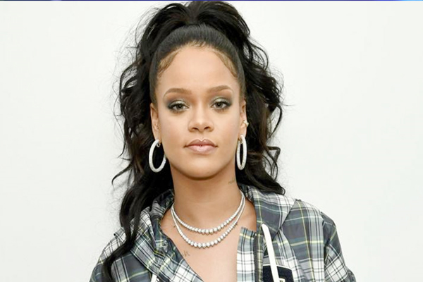 11..Rihanna.jpg 12