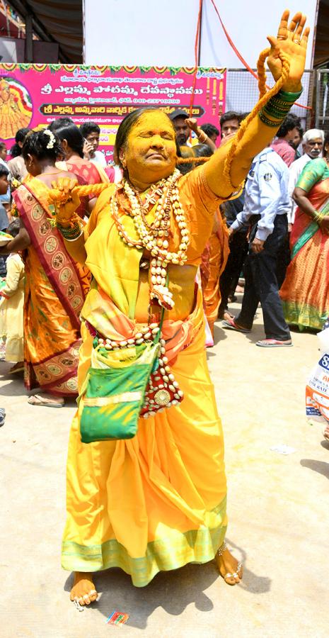 Balkampet-Yellamma-Kalyanotsavam-Hyderabad-_2013.jpg 13