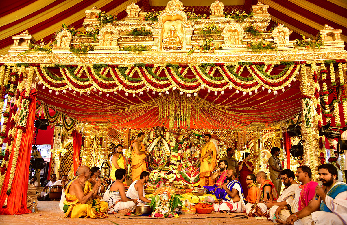Balkampet-Yellamma-Kalyanotsavam-Hyderabad-_2016.jpg 16