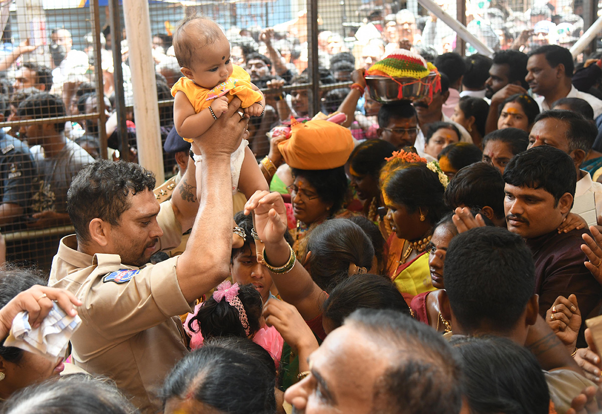 Balkampet-Yellamma-Kalyanotsavam-Hyderabad-_2024.jpg 24