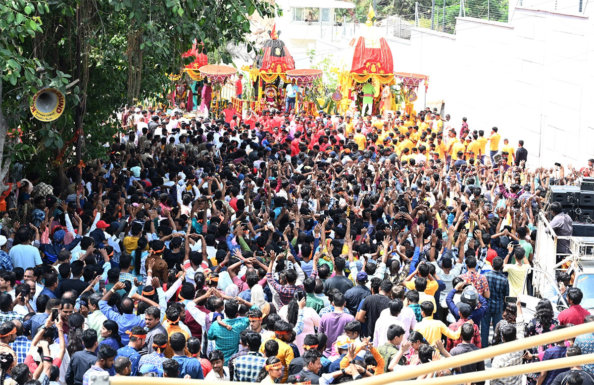 Jagannadh_20Ratha_20Yatra_20in_20Hyderabad-11.jpg 11