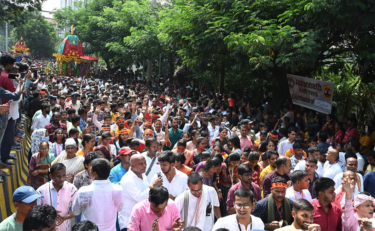 Jagannadh_20Ratha_20Yatra_20in_20Hyderabad-9.jpg 9