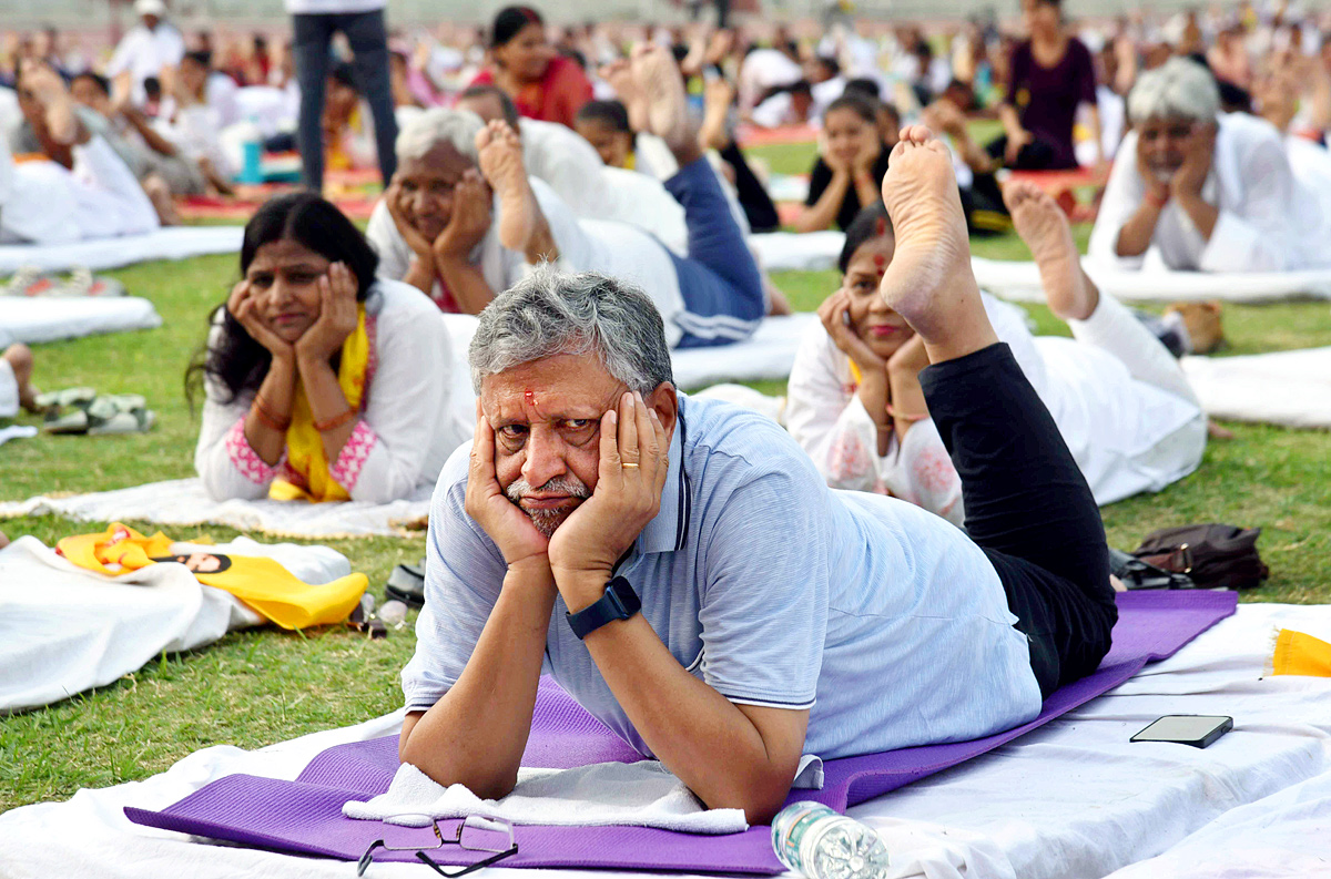 international-yoga-day-celebrations-2023-24.jpg 24