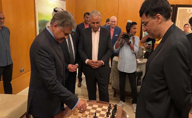 Anand_20Vs_20Anand.jpg