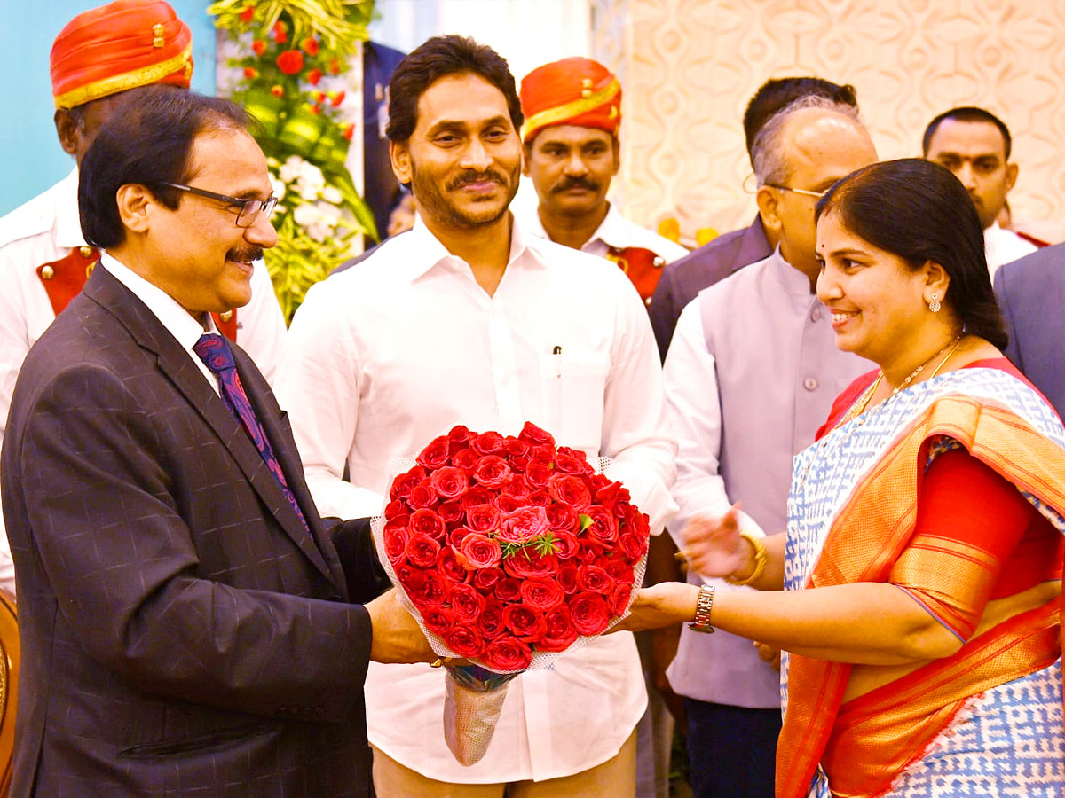 Andhra_20pradesh_20Govt_20Honored_20Supreme_20Court_20Judge_20Justice_20Prashant_20Kumar_20Mishra_20Photos_39.jpg 39