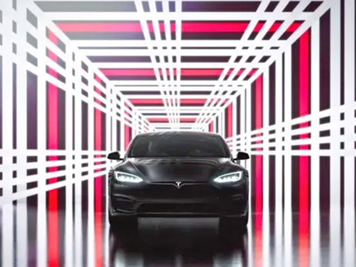 Tesla_20Model_20Cars_20Photos_10.jpg 11
